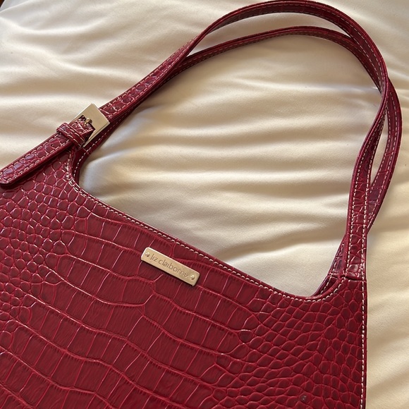 Liz Claiborne Red Faux Alligator Shoulder Bag • LIKE NEW - Picture 6 of 13